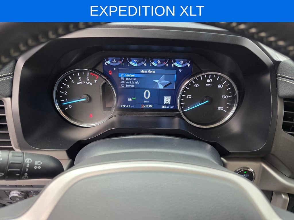Used 2022 Ford Expedition XLT image 21