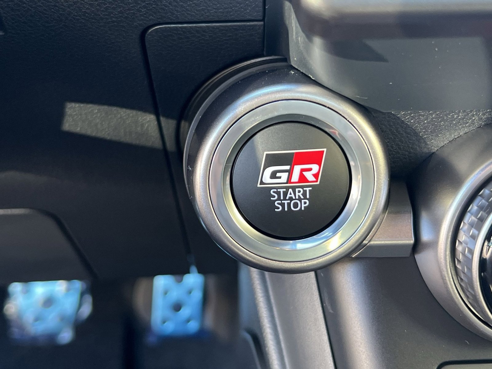 New 2025 Toyota GR86 Premium image 26