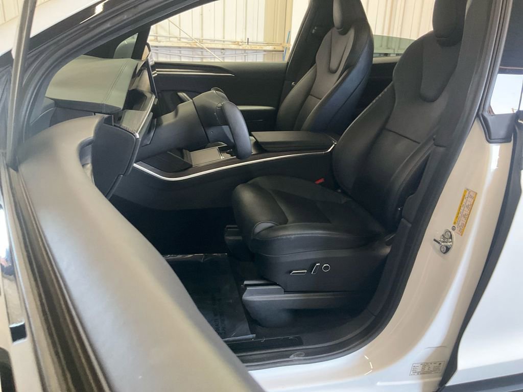 Used 2022 Tesla Model X image 7