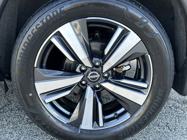 Certified 2023 Nissan Rogue Platinum w/ Platinum Premium Package AWD/4WD image 11