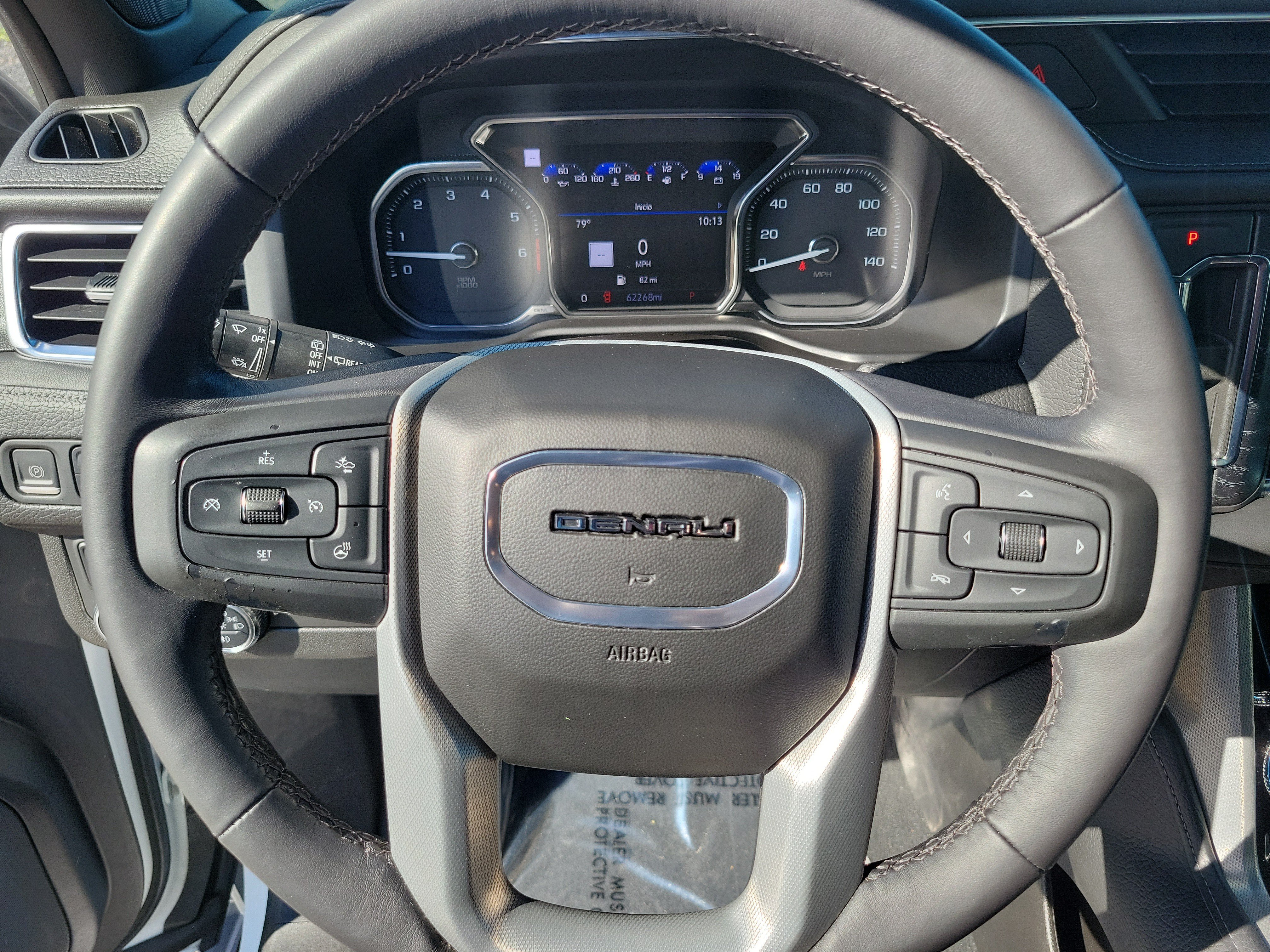 Used 2021 GMC Yukon XL Denali w/ Denali Premium Package RWD image 23