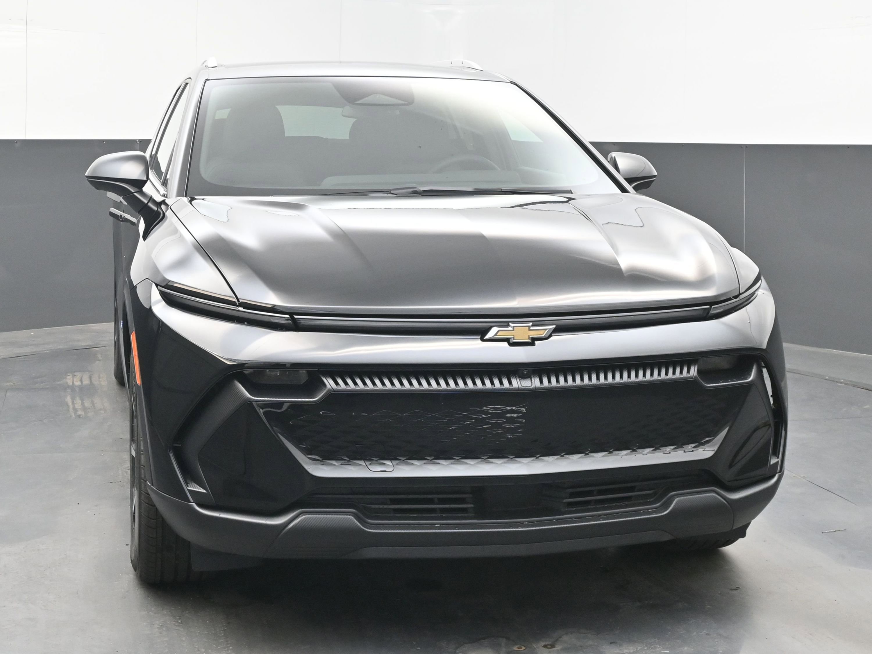 New 2026 Chevrolet Equinox EV LT image 3