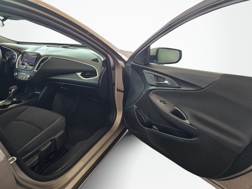 Used 2024 Chevrolet Malibu LT FWD image 41