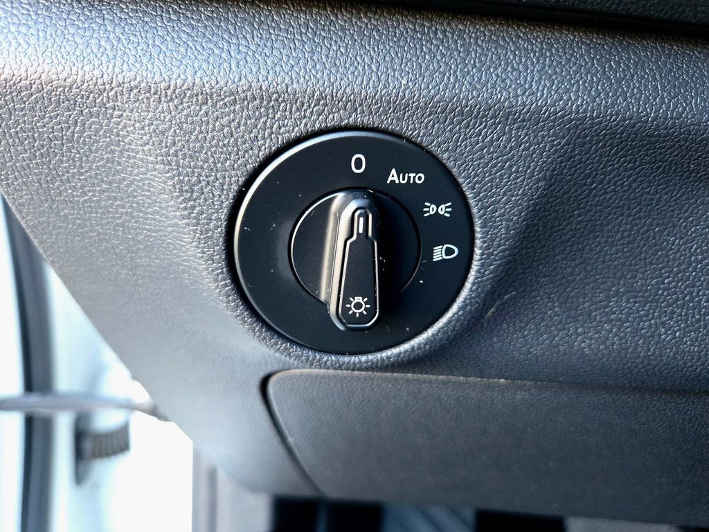 Used 2019 Volkswagen Jetta SE image 20