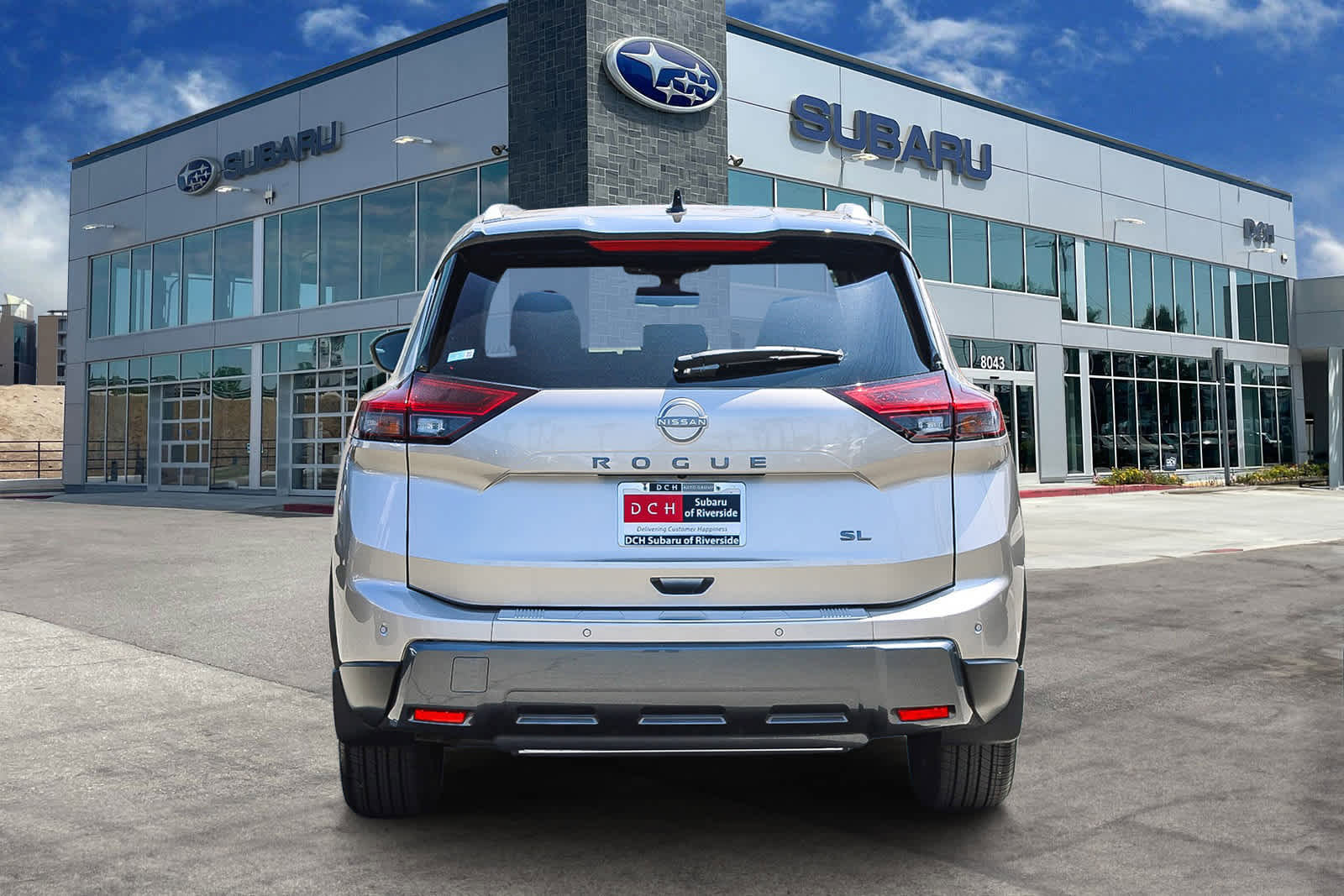 Used 2025 Nissan Rogue SL w/ SL Premium Package image 5