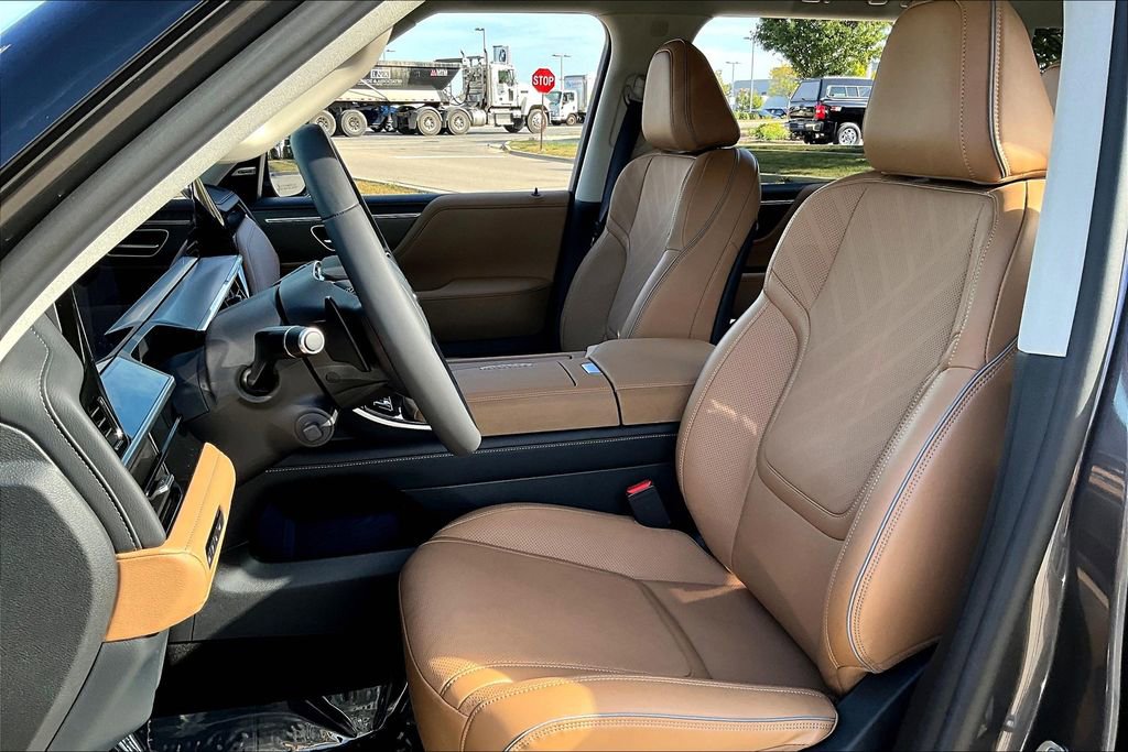New 2026 INFINITI QX80 Luxe w/ Cargo Package image 9