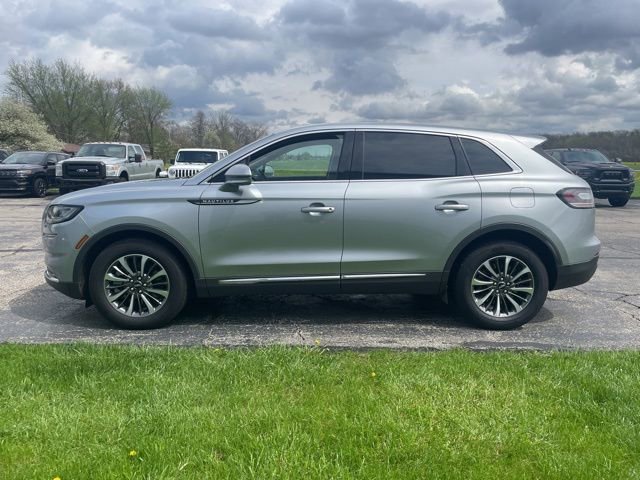 Used 2023 Lincoln Nautilus Reserve AWD/4WD image 11