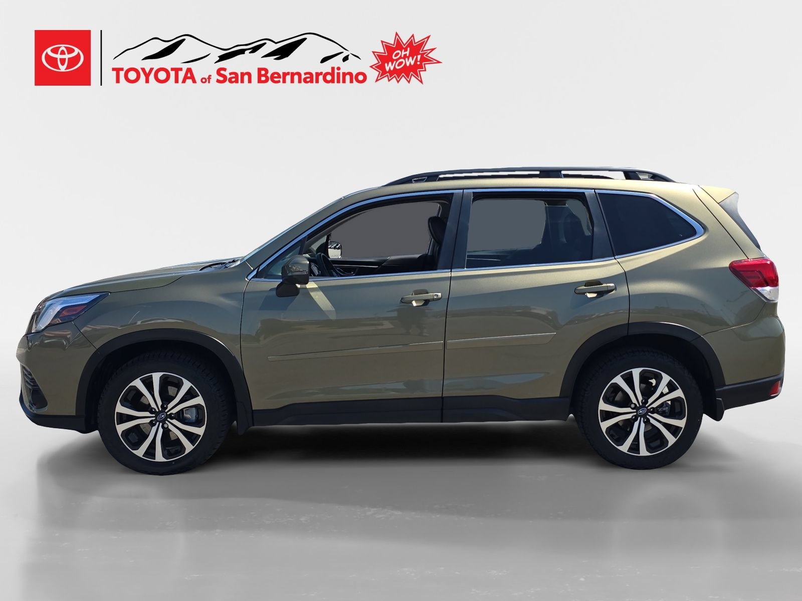 Used 2023 Subaru Forester Limited AWD/4WD image 2
