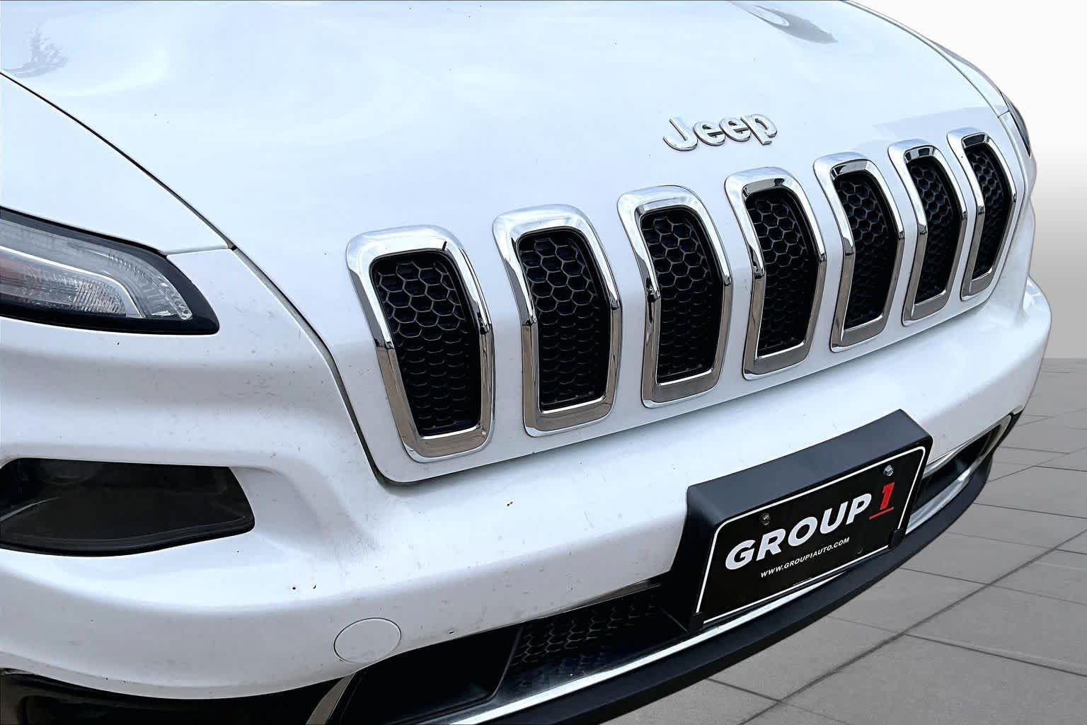Used 2015 Jeep Cherokee Limited FWD image 29