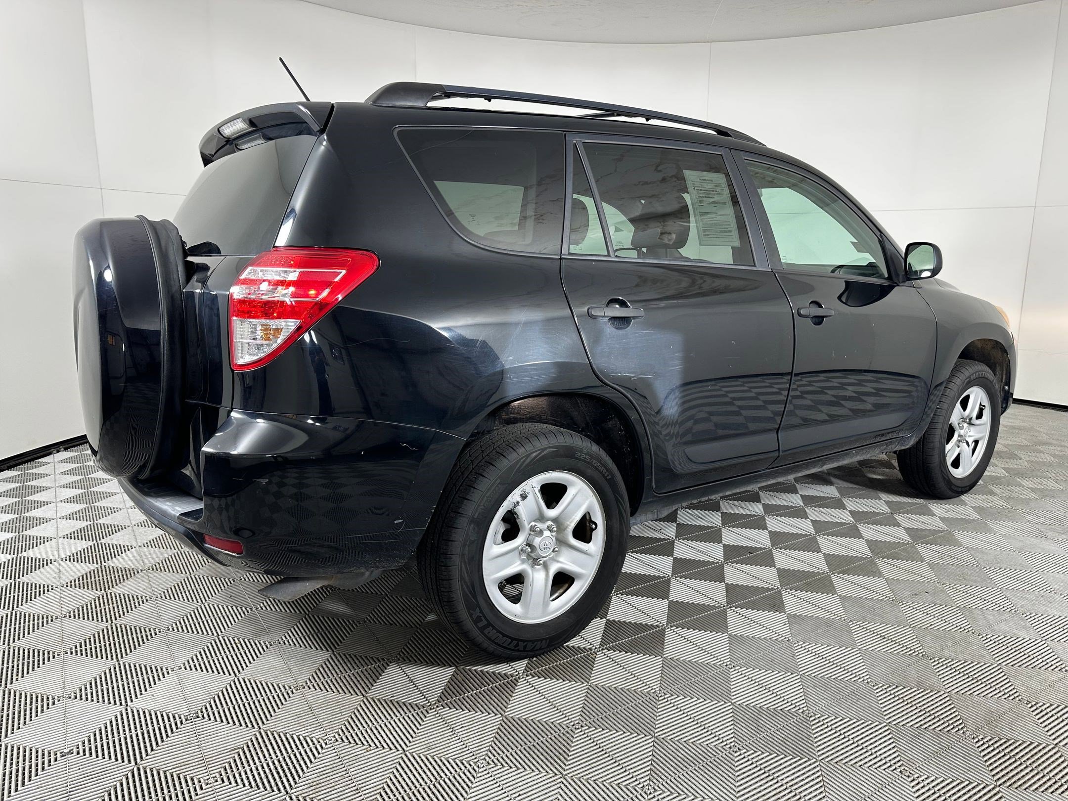 Used 2011 Toyota RAV4 2WD w/ Base L4 Extra Value Pkg image 8
