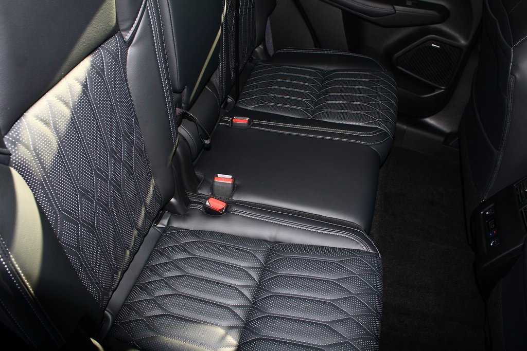 New 2026 Mitsubishi Outlander SEL image 9