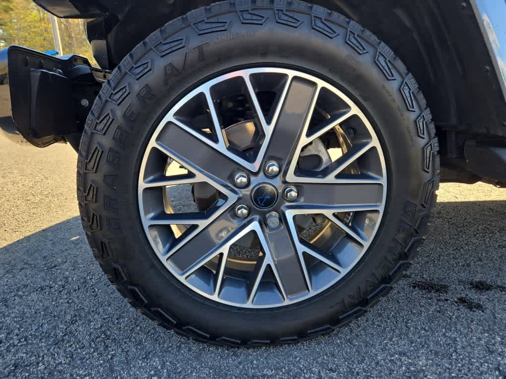 Used 2024 Jeep Wrangler High Altitude AWD/4WD image 10