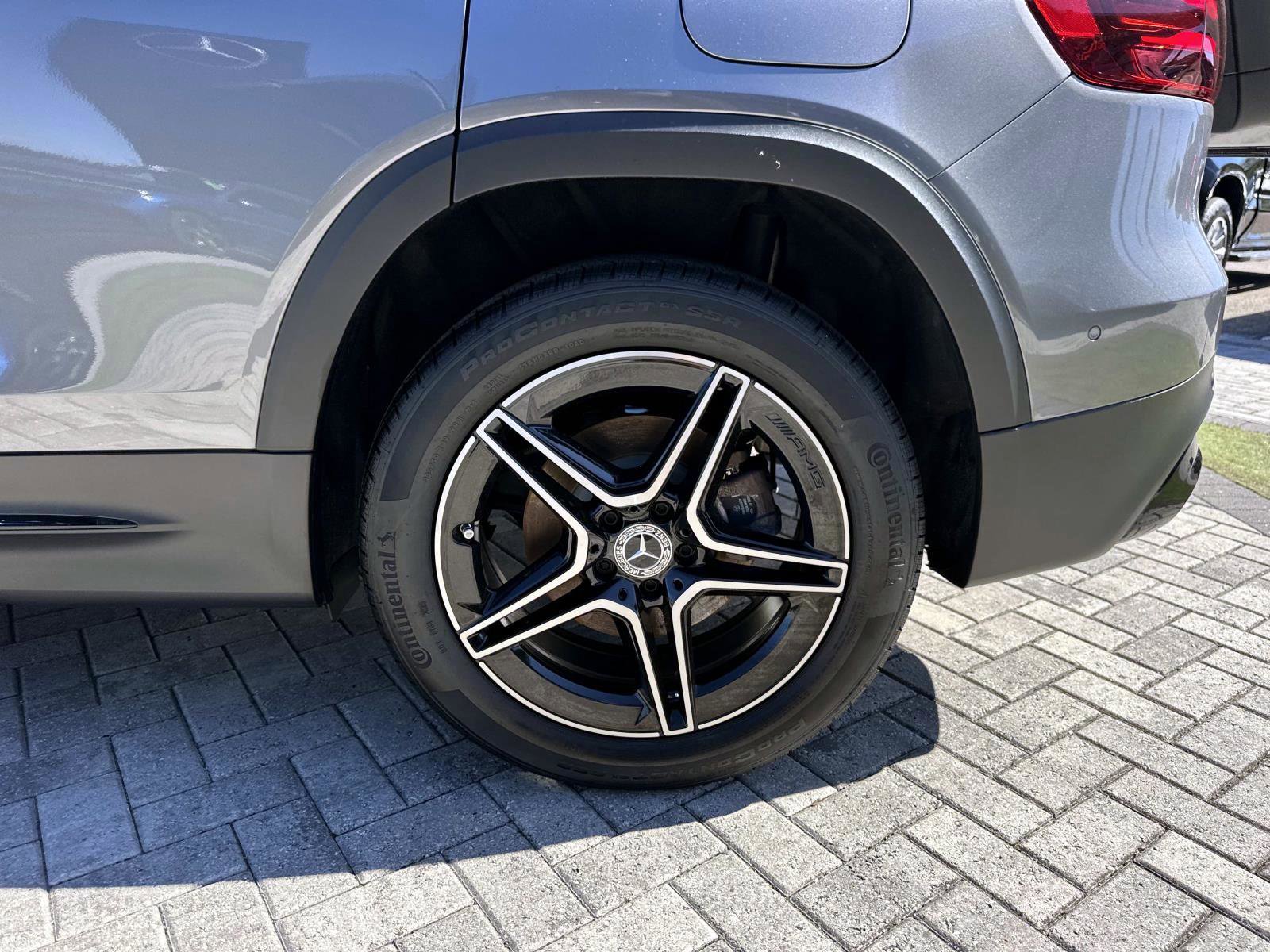 Certified 2025 Mercedes-Benz GLB 250 image 11