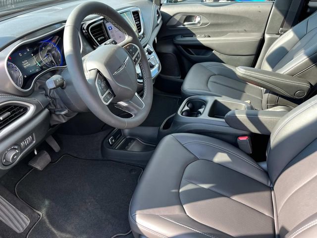 New 2026 Chrysler Pacifica Select FWD image 20