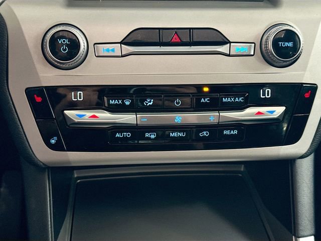 Used 2020 Ford Explorer XLT w/ Equipment Group 202A image 13