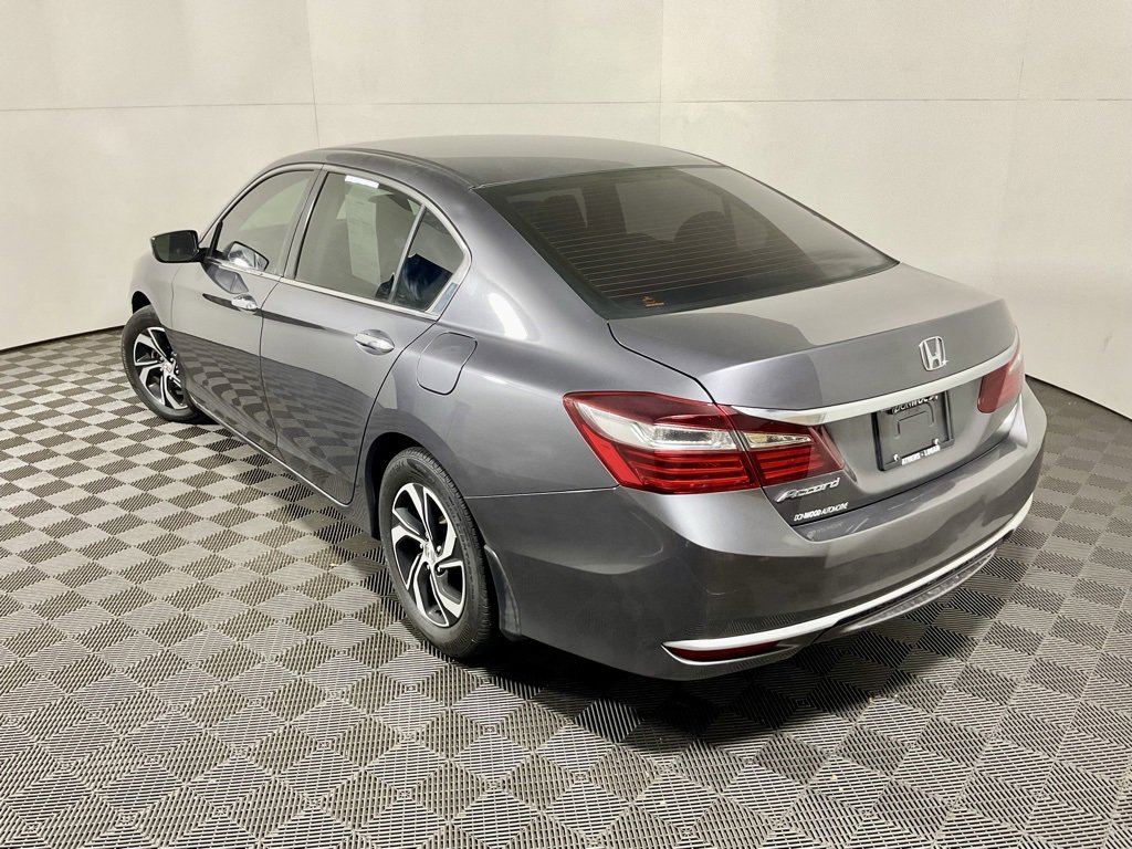 Used 2017 Honda Accord LX image 9