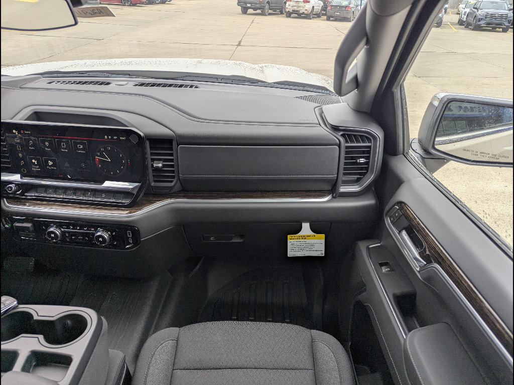 New 2026 GMC Sierra 1500 SLE w/ X31 Off-Road Package AWD/4WD image 4