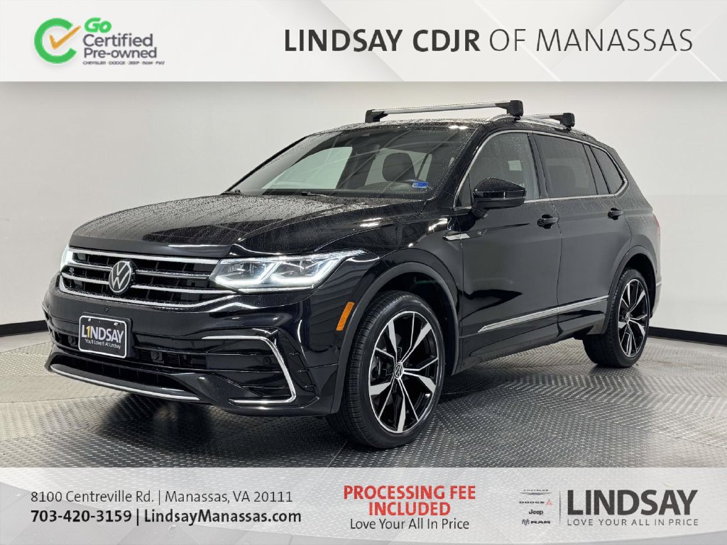 Used 2024 Volkswagen Tiguan SEL R-Line AWD/4WD image 4
