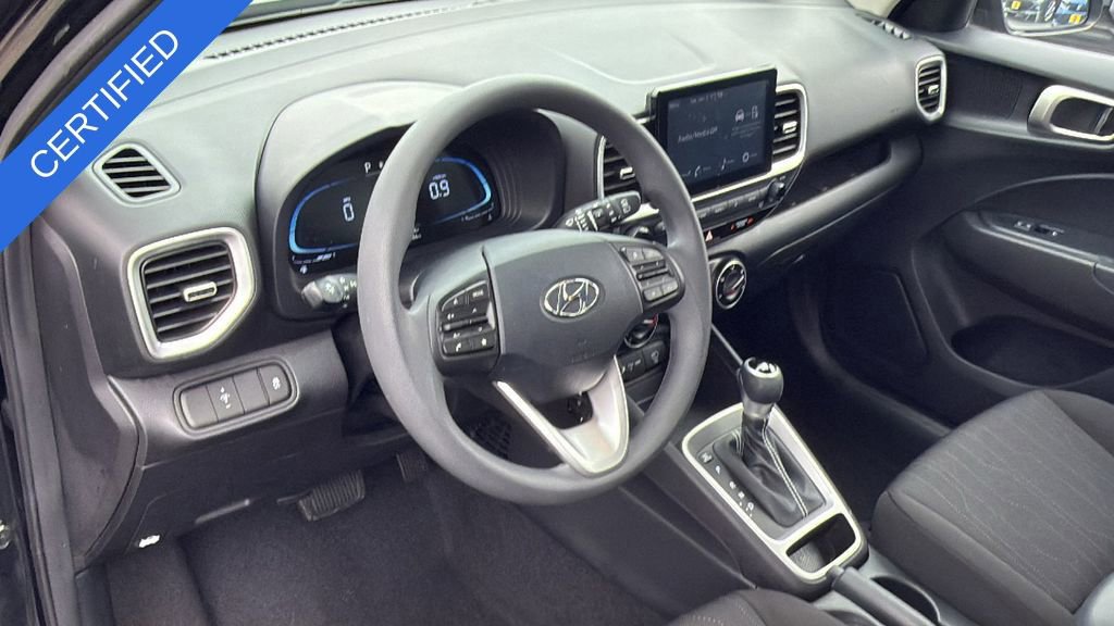 Used 2023 Hyundai Venue SE image 10