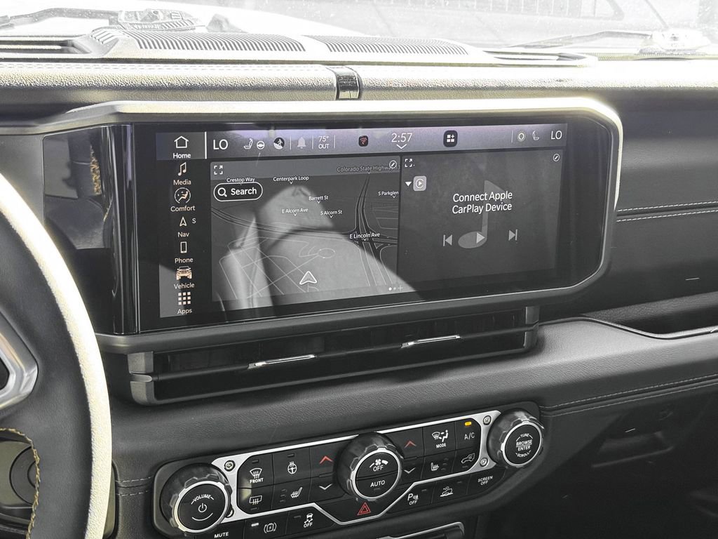 Used 2024 Jeep Wrangler Unlimited Sahara w/ Technology Group image 20