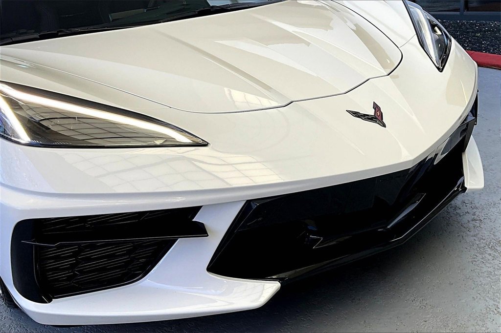 Used 2025 Chevrolet Corvette Stingray Preferred Conv w/ 2LT image 27