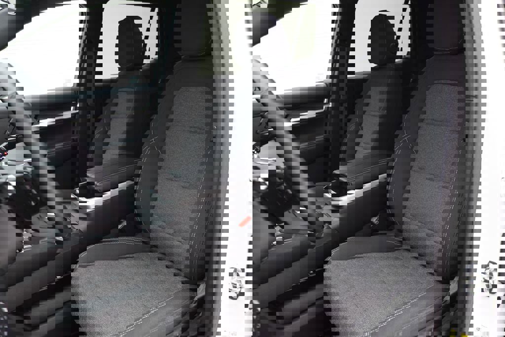 Used 2025 GMC Terrain Elevation image 16