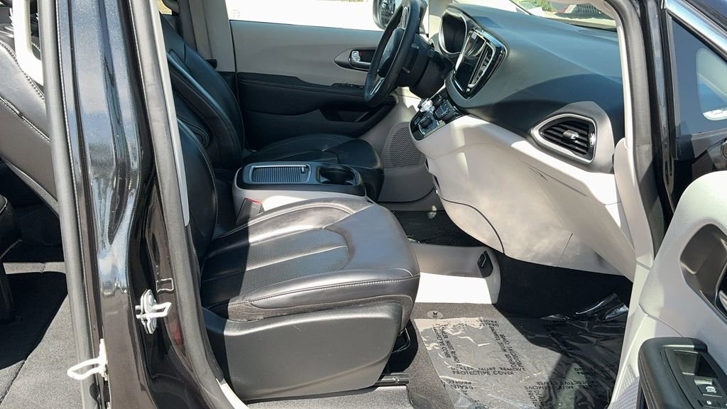 Used 2023 Nissan Frontier SV w/ Tow Package image 31