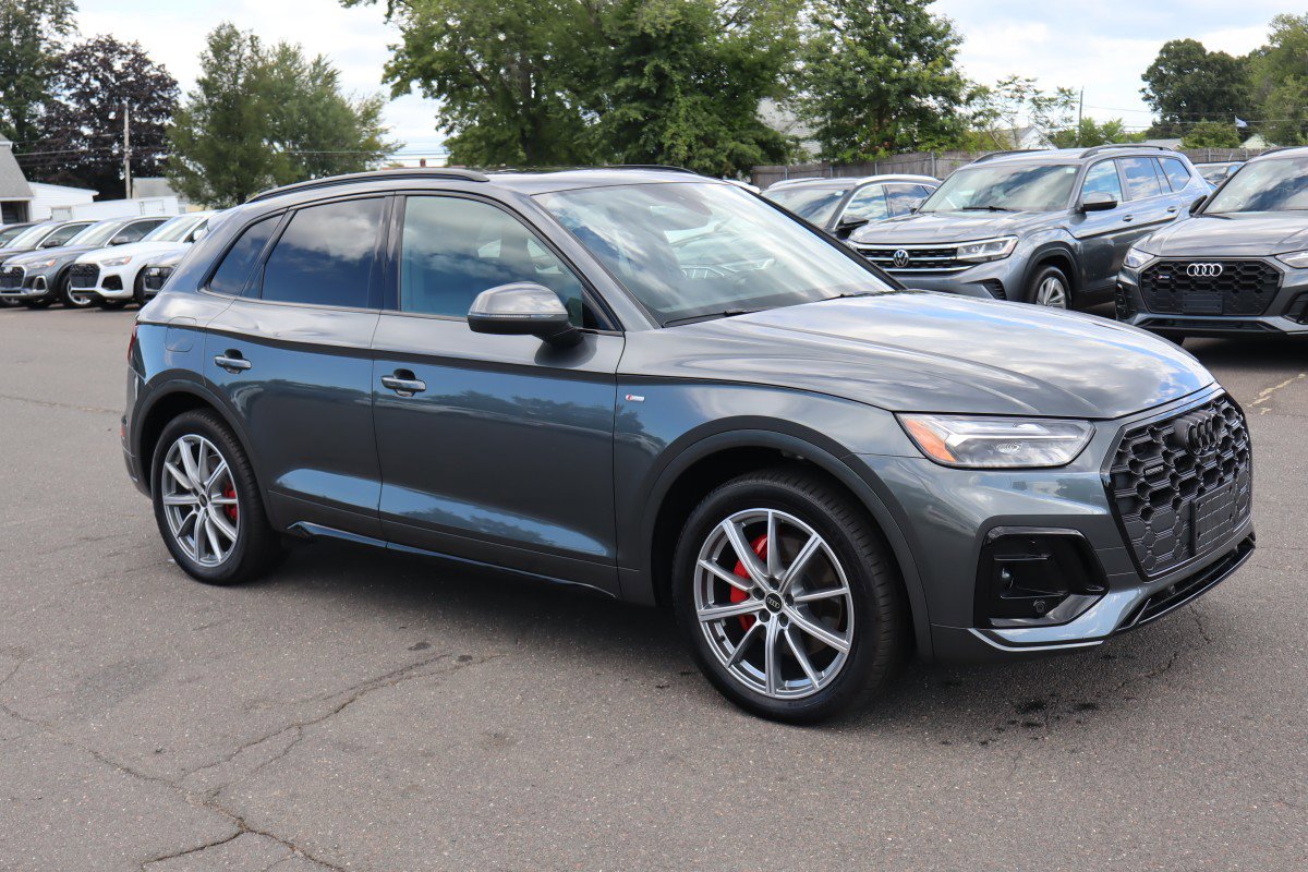 Used 2025 Audi Q5 e Premium Plus image 3