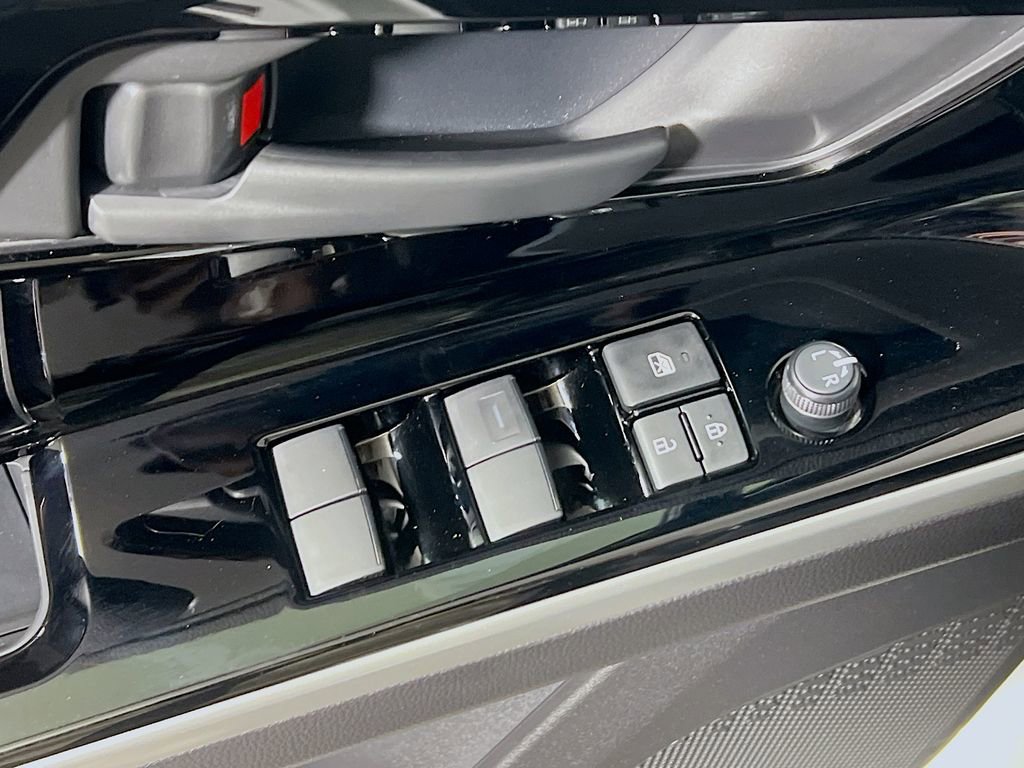 Certified 2025 Toyota bZ4X AWD image 17