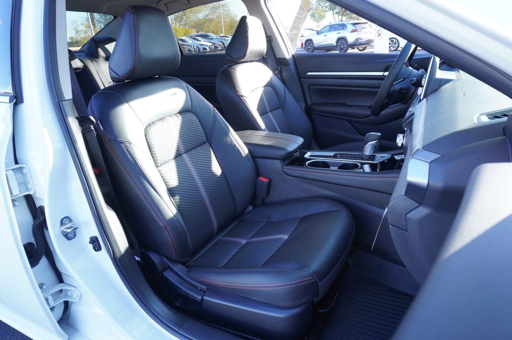 Certified 2025 Nissan Altima 2.5 SR image 12