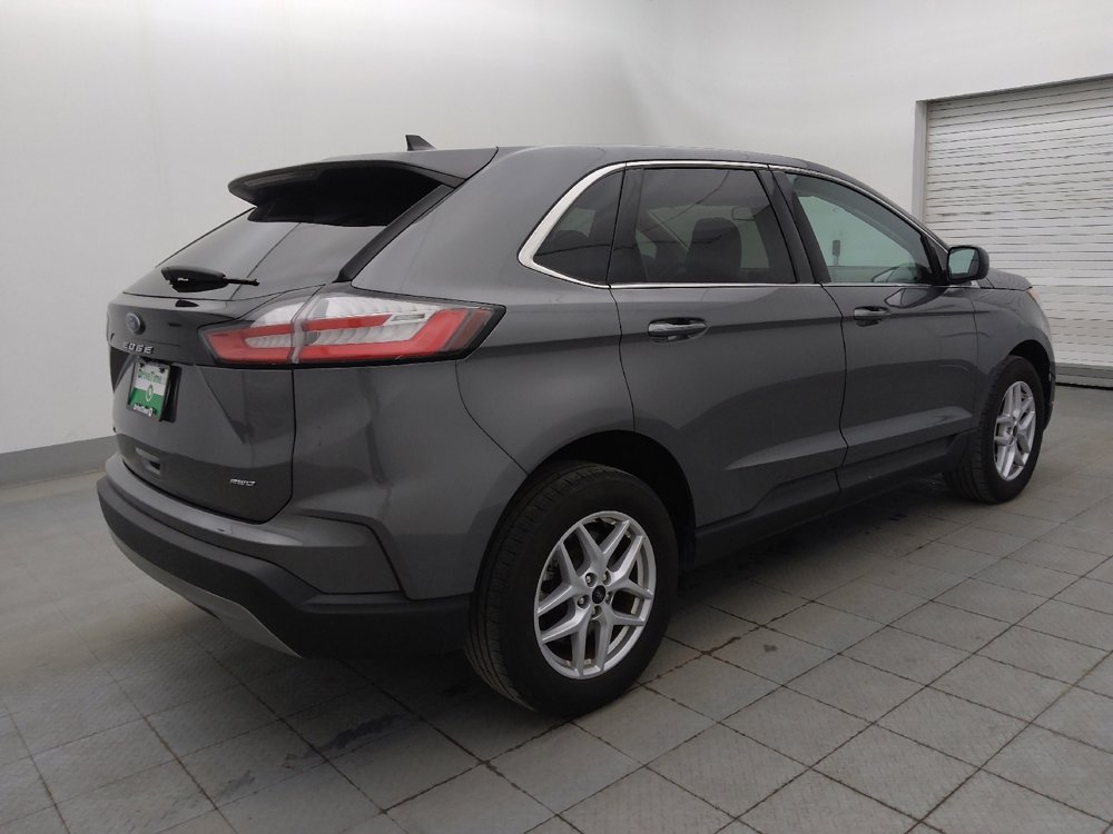 Used 2024 Ford Edge SEL image 10
