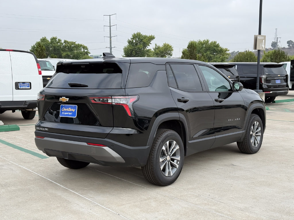 New 2027 Chevrolet Equinox LT w/ Safety and Technology Package AWD/4WD image 6