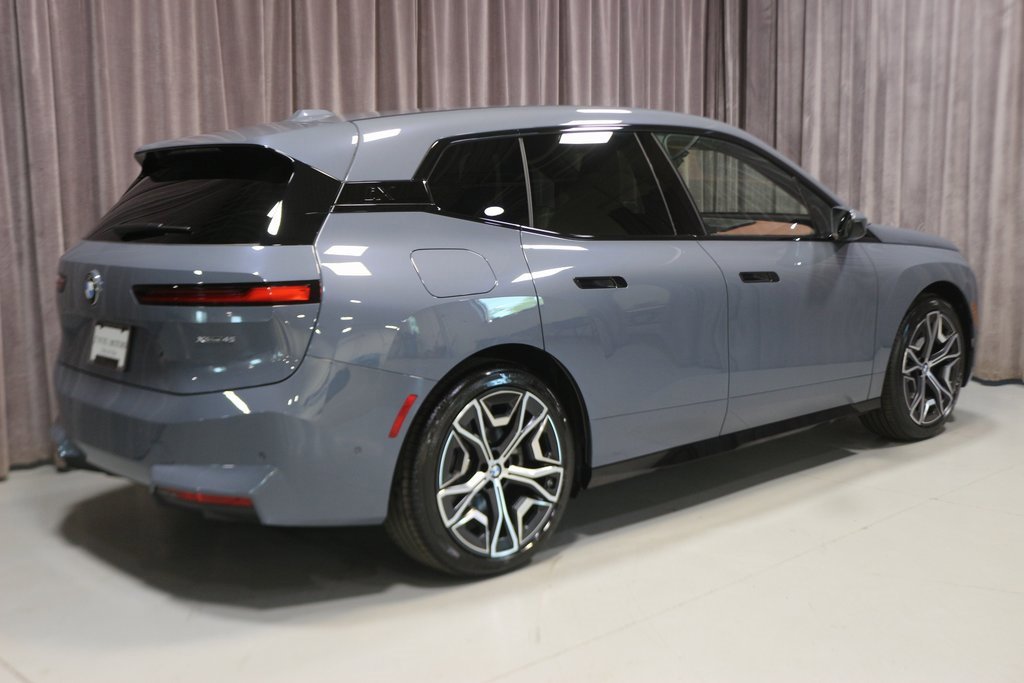 New 2026 BMW iX xDrive45 image 4