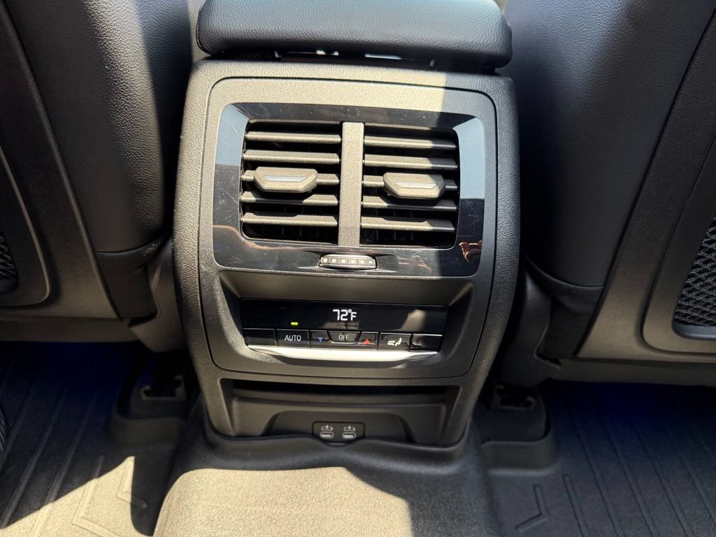 Used 2023 BMW X3 sDrive30i RWD image 17