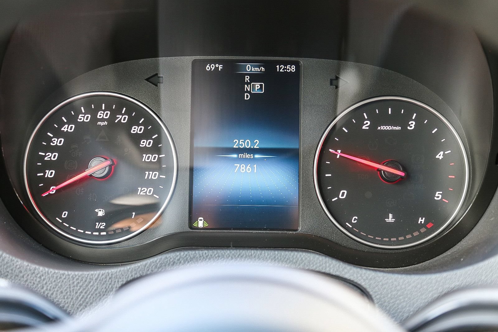 Used 2024 Mercedes-Benz Sprinter 2500 image 22