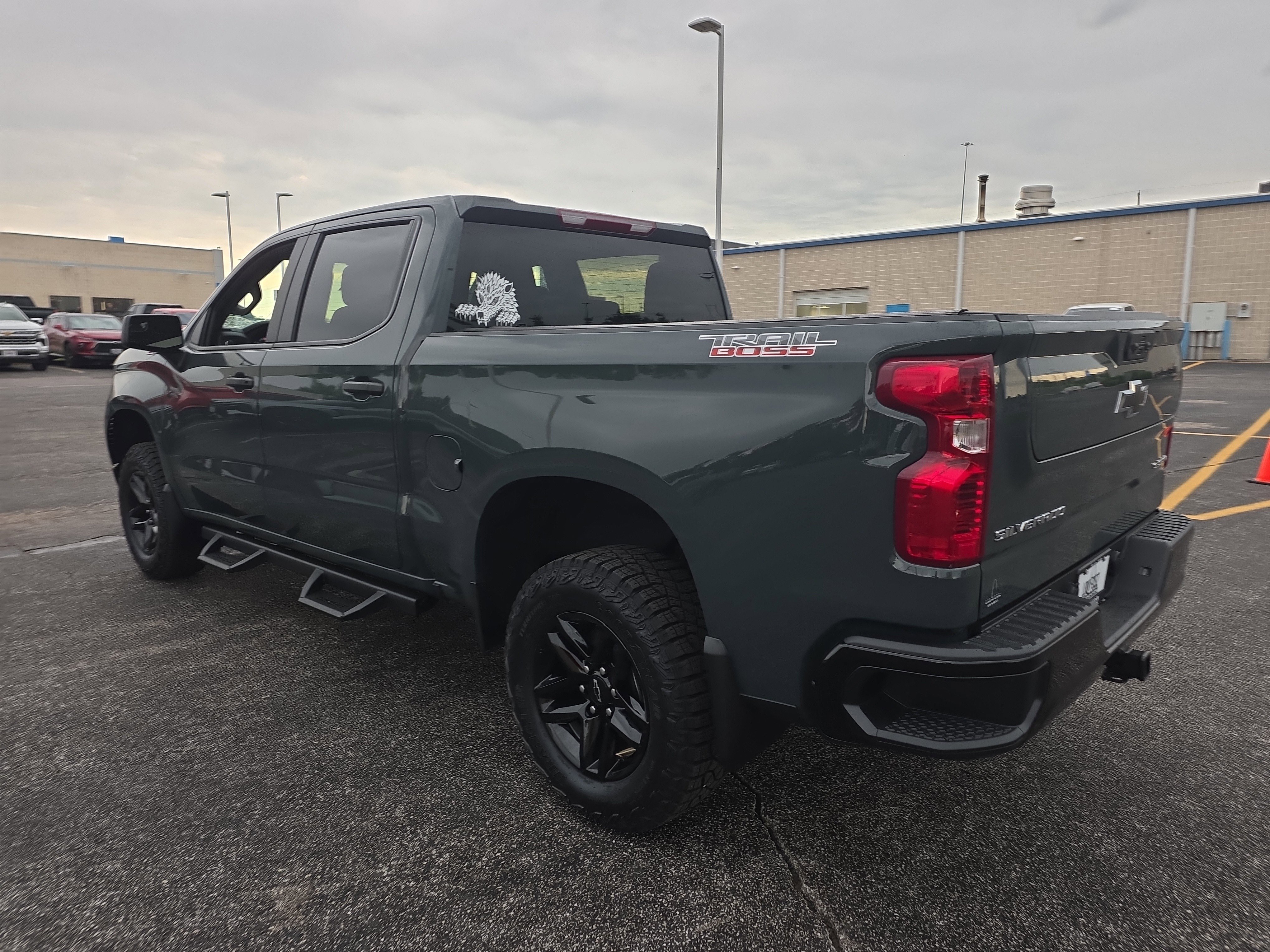 Used 2026 Chevrolet Silverado 1500 Custom Trail Boss AWD/4WD image 5