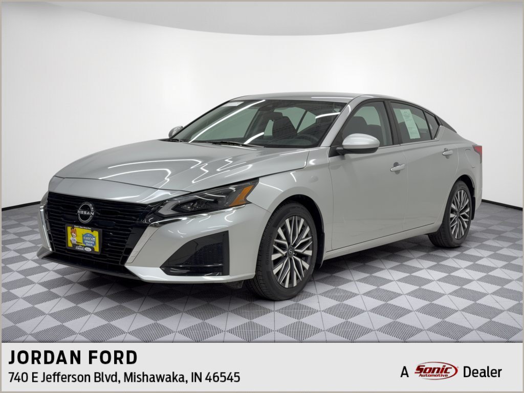 Used 2023 Nissan Altima 2.5 SV FWD image 1