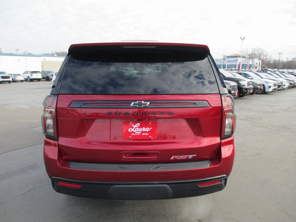 Used 2023 Chevrolet Suburban RST w/ Luxury Package image 8