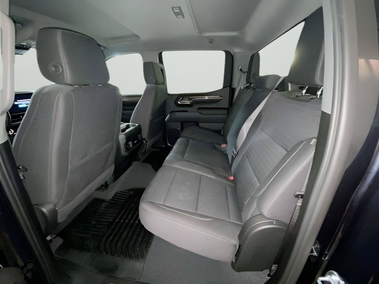 Certified 2023 Chevrolet Silverado 1500 RST w/ Z71 Off-Road Package AWD/4WD image 32
