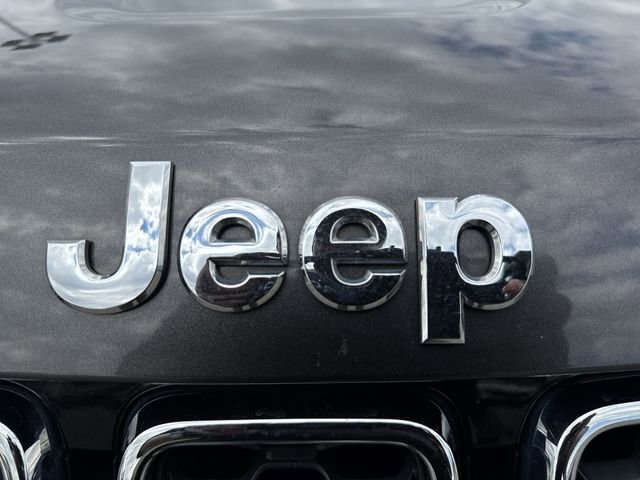 Used 2019 Jeep Grand Cherokee Limited AWD/4WD image 31