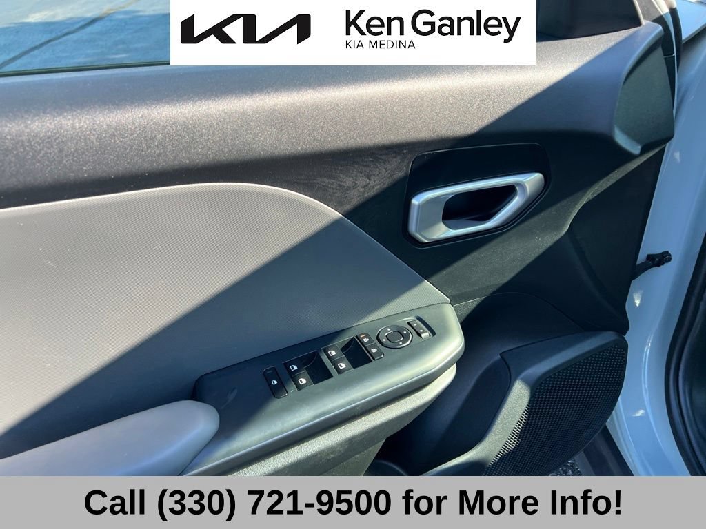 Certified 2025 Kia K4 FWD image 27