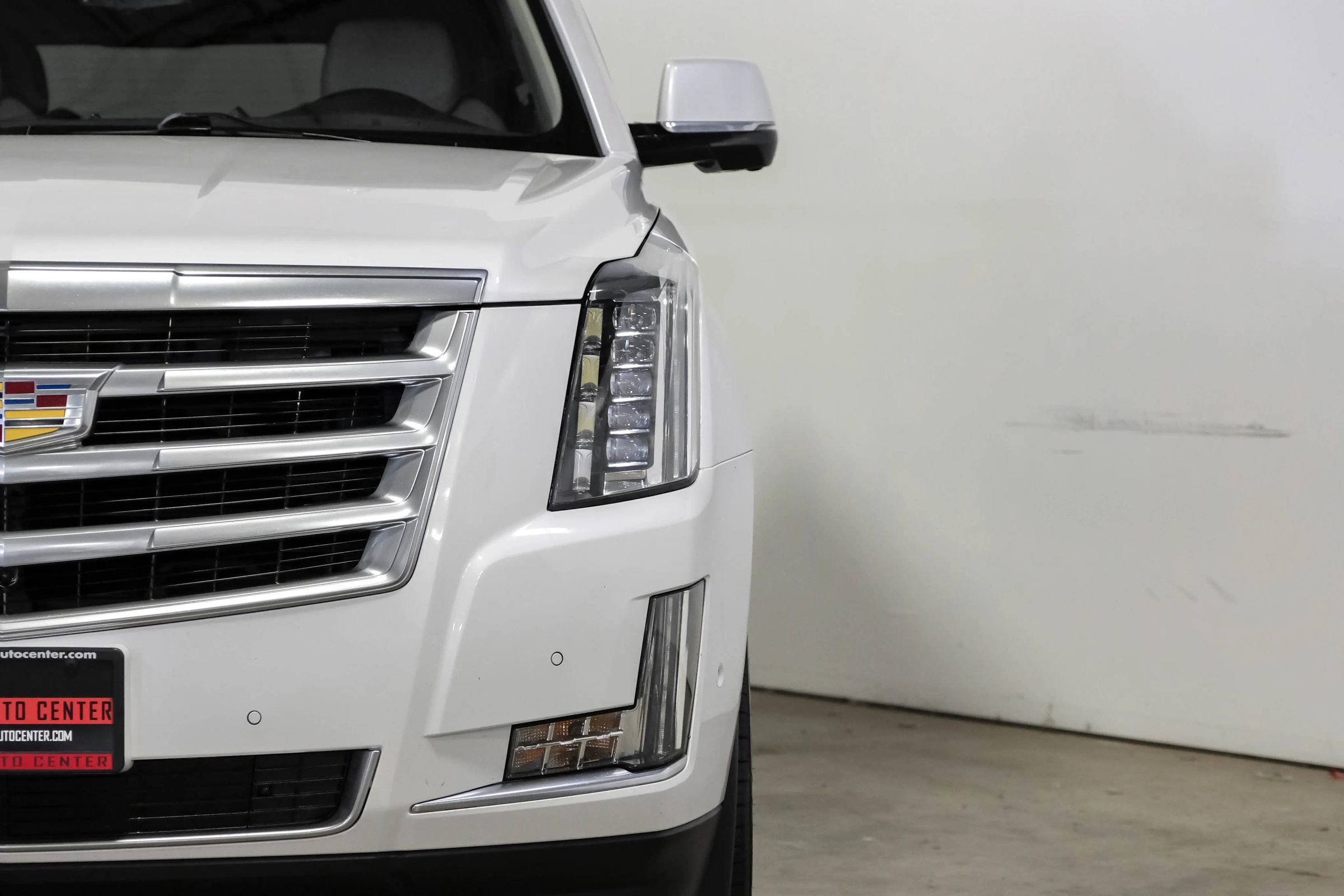 Used 2020 Cadillac Escalade Luxury RWD image 38