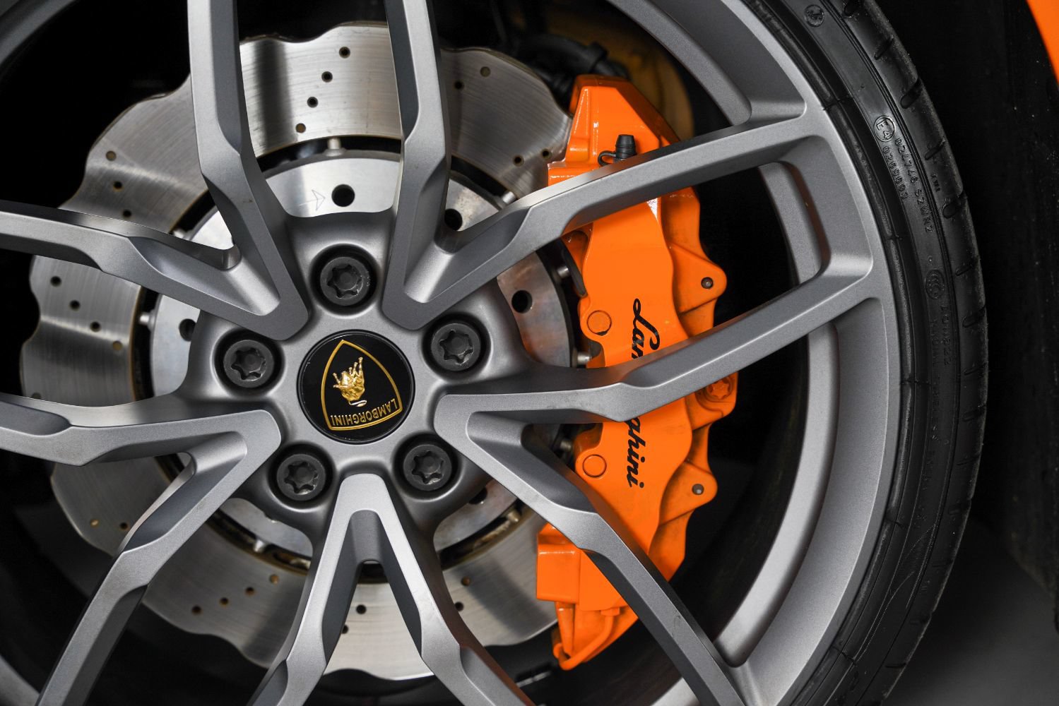 Used 2017 Lamborghini Huracan LP 580-2 RWD image 14