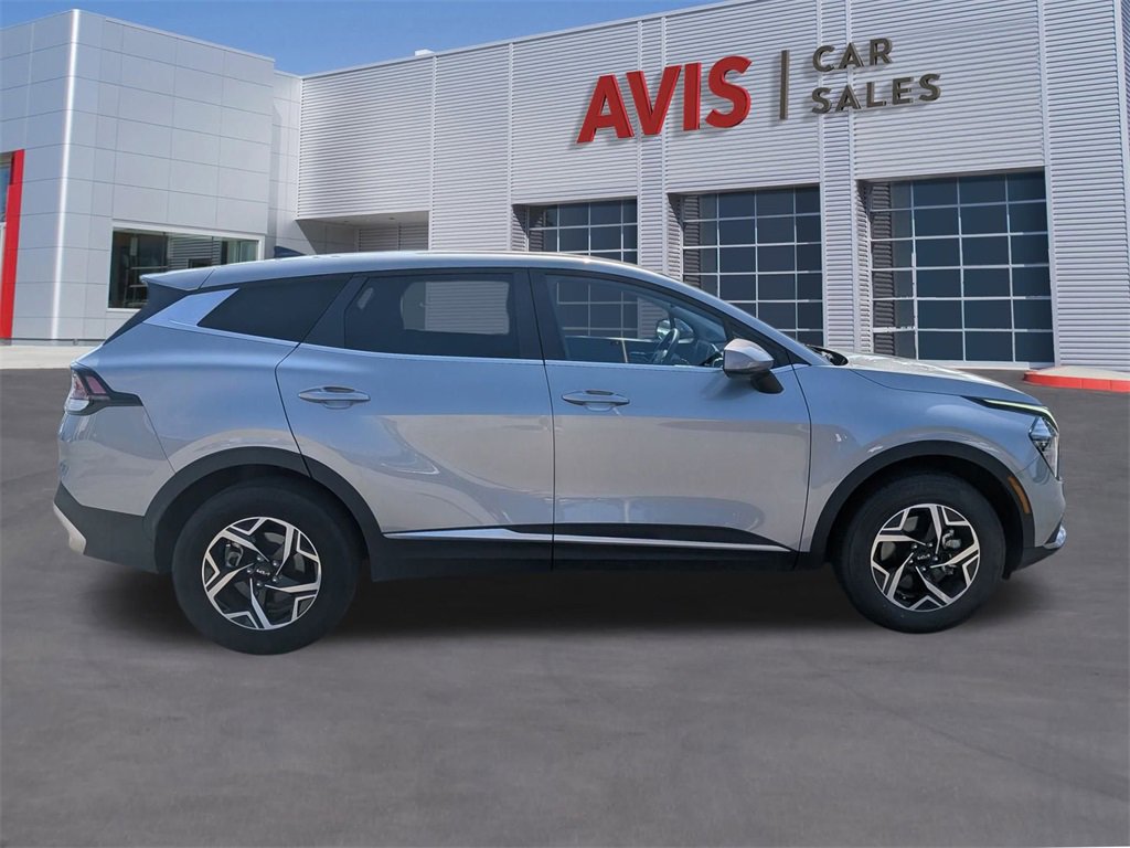 Used 2024 Kia Sportage LX image 5