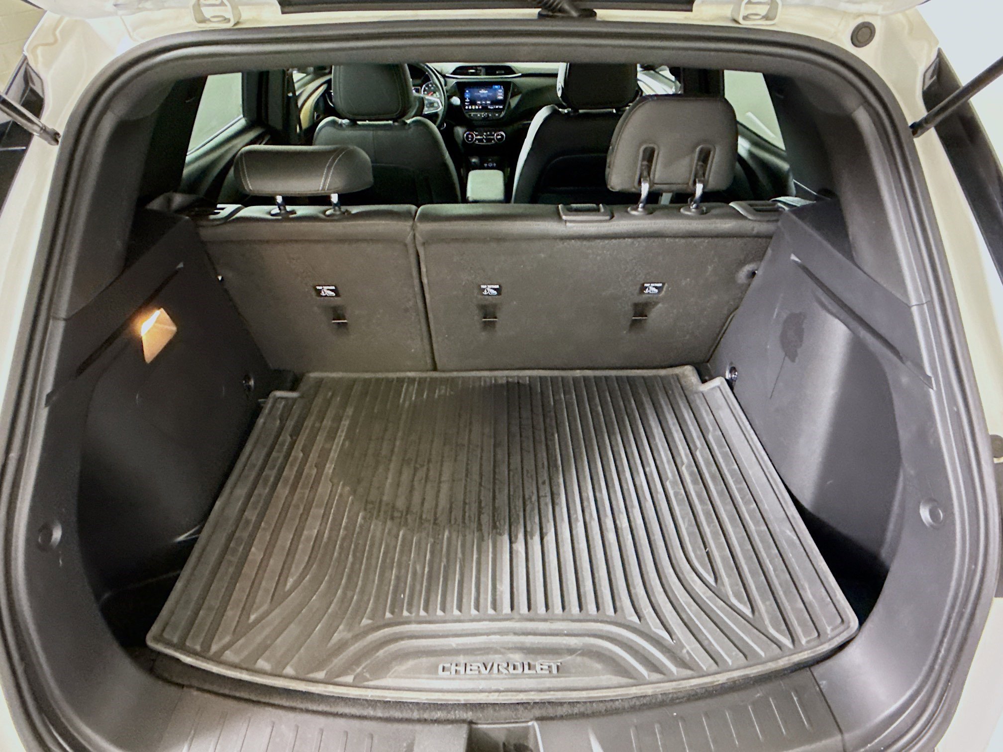 Used 2023 Chevrolet TrailBlazer ACTIV w/ Technology Package image 35