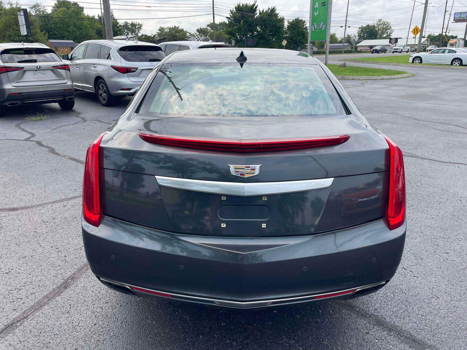 Used 2017 Cadillac XTS Luxury FWD image 7