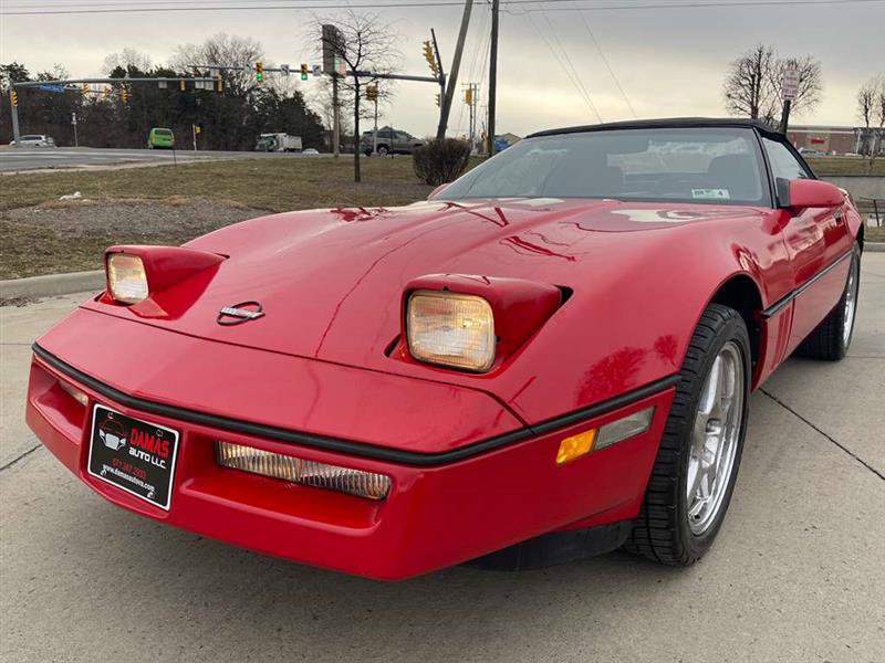 Used 1990 Chevrolet Corvette Convertible RWD image 6