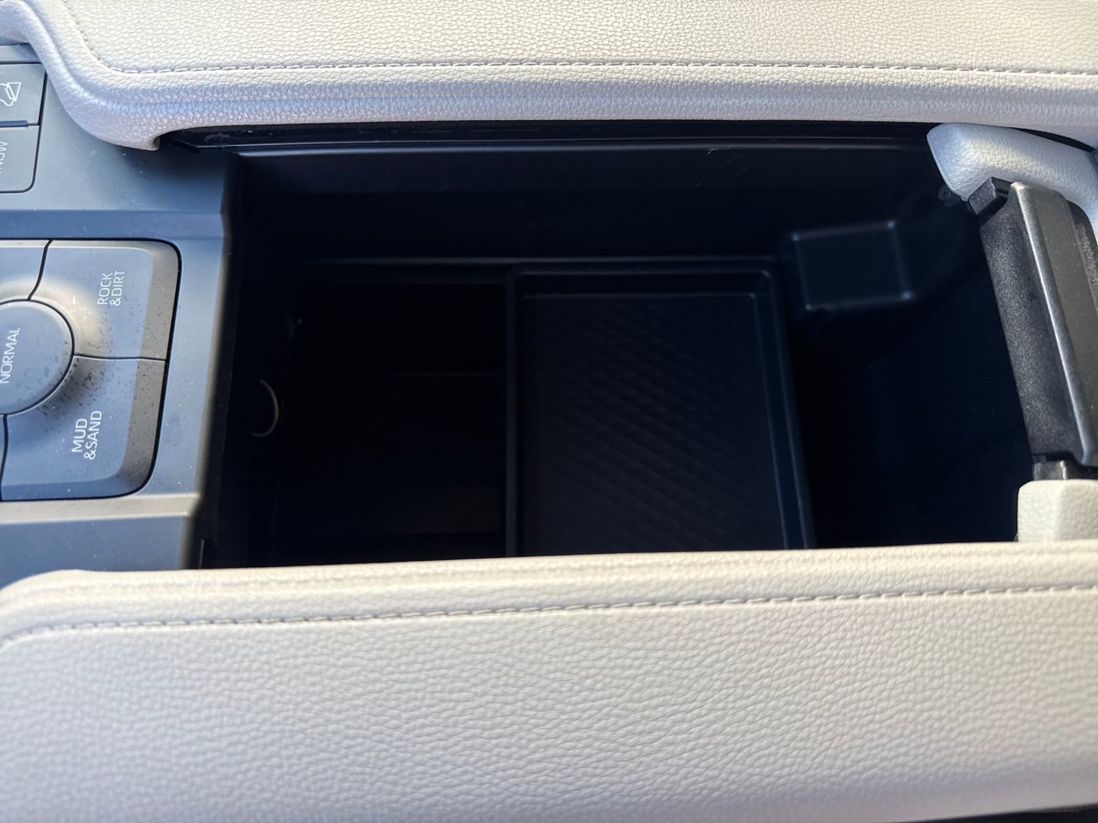 Used 2024 Toyota Grand Highlander Limited image 26