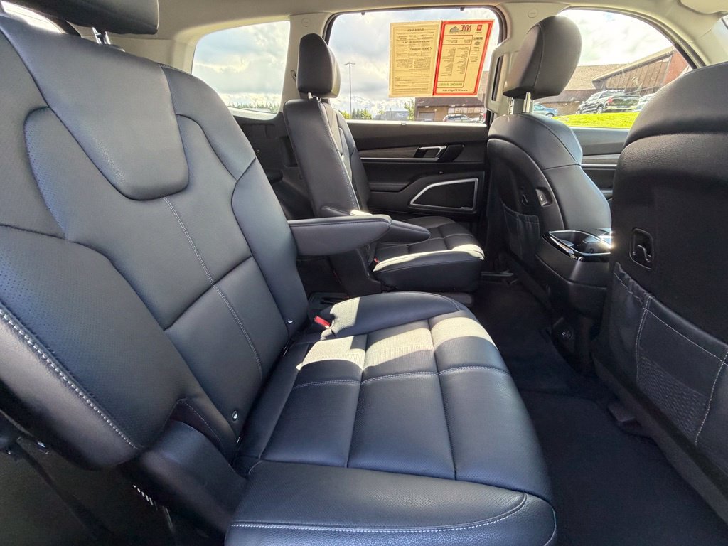Used 2022 Kia Telluride EX w/ EX Premium Package AWD/4WD image 38