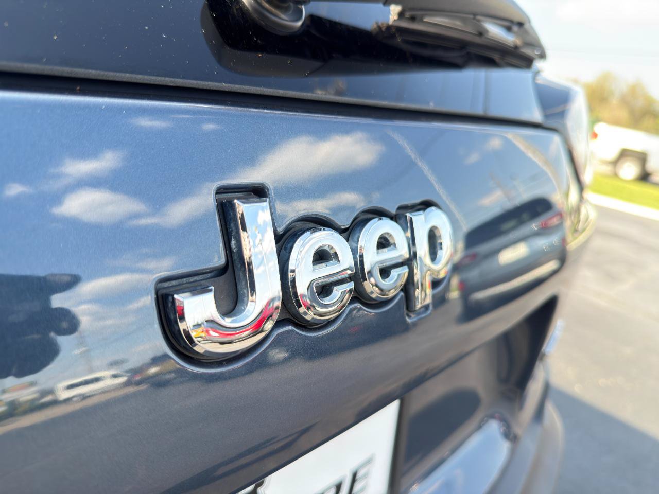 Used 2021 Jeep Cherokee Latitude Lux w/ Sun & Sound Group AWD/4WD image 72